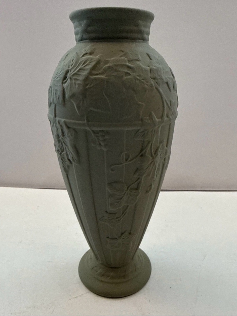 Wedgwood Jasperware Doric Ivy